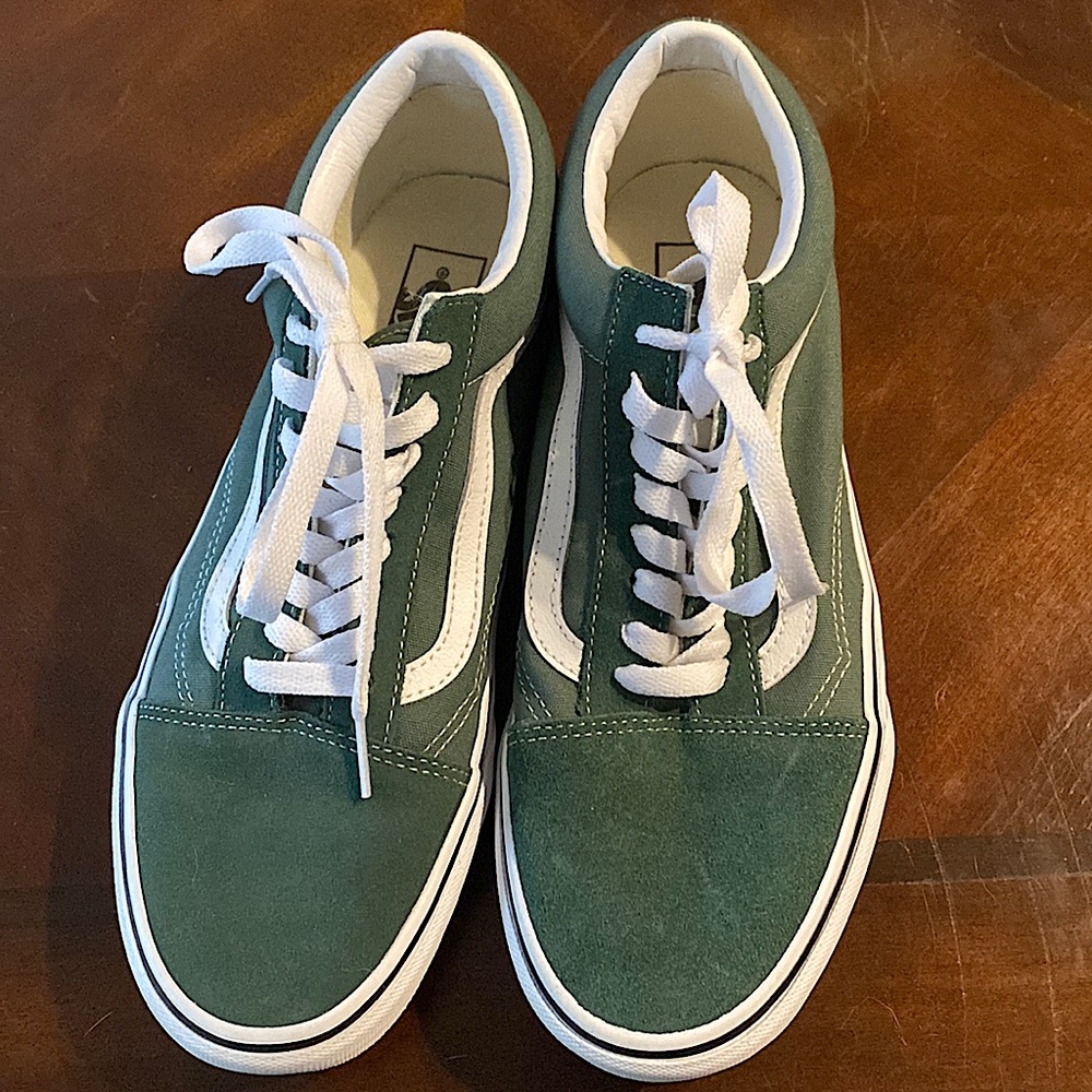 Men’s green vans